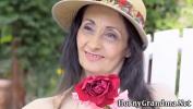 คลิปโป๊ Mature granny facialized Mp4 ฟรี