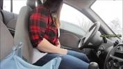 หนังผู้ใหญ่ ล่าสุด Teen brunette masturbates in car ฟรี