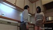 ฟรี ดาวน์โหลด คลิป XXX Nozomi Yui kitchen hardcore along her step dad