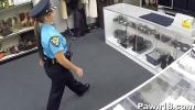 ดาวน์โหลด คลิปโป๊ Cop gets anal in pawnshop Mp4 ล่าสุด