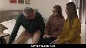 คลังสินค้า คลิปโป๊ Little Young Blonde Tiny Teen Foster Step Daughter Family Fucked By Foster Daddy While Latina MILF Foster Mom Teaches ล่าสุด